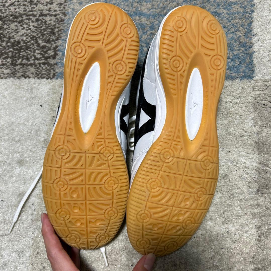 MIZUNO　モレリア　フットサル