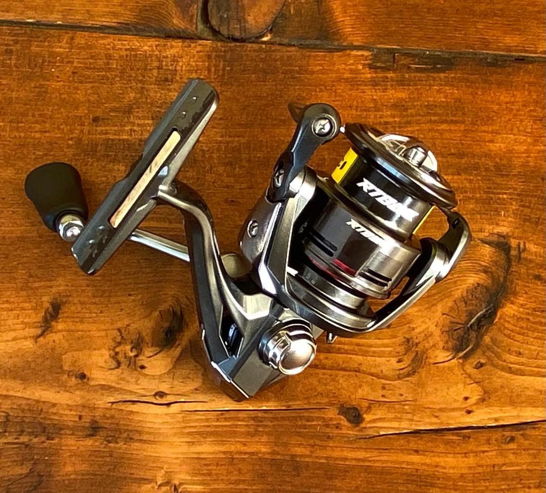 スピニングリール　2000S トラウト　アジング　エリアトラウト　バス釣り