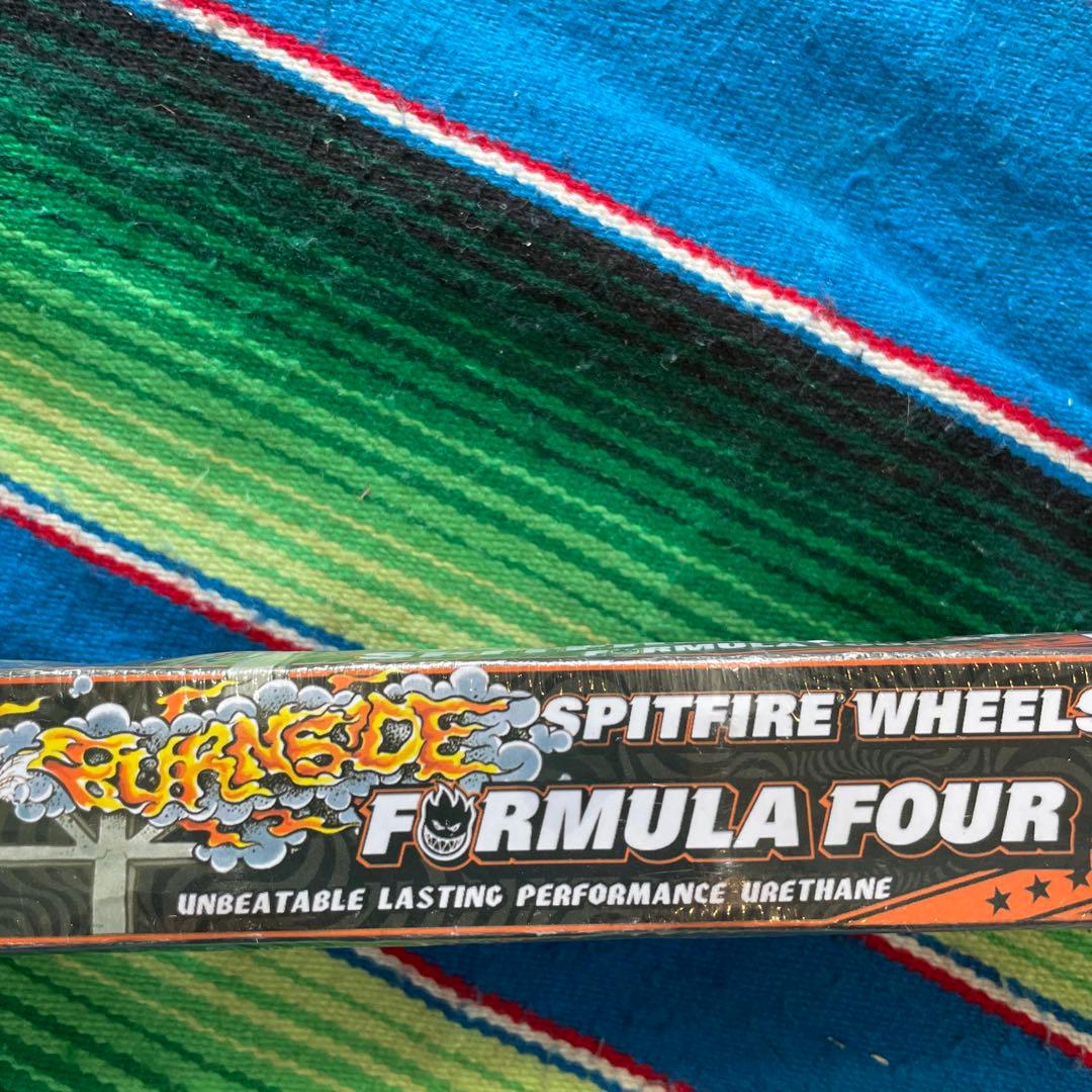 Spitfire フォーマル4クラシック56mm 99Aウィール 定価9,130