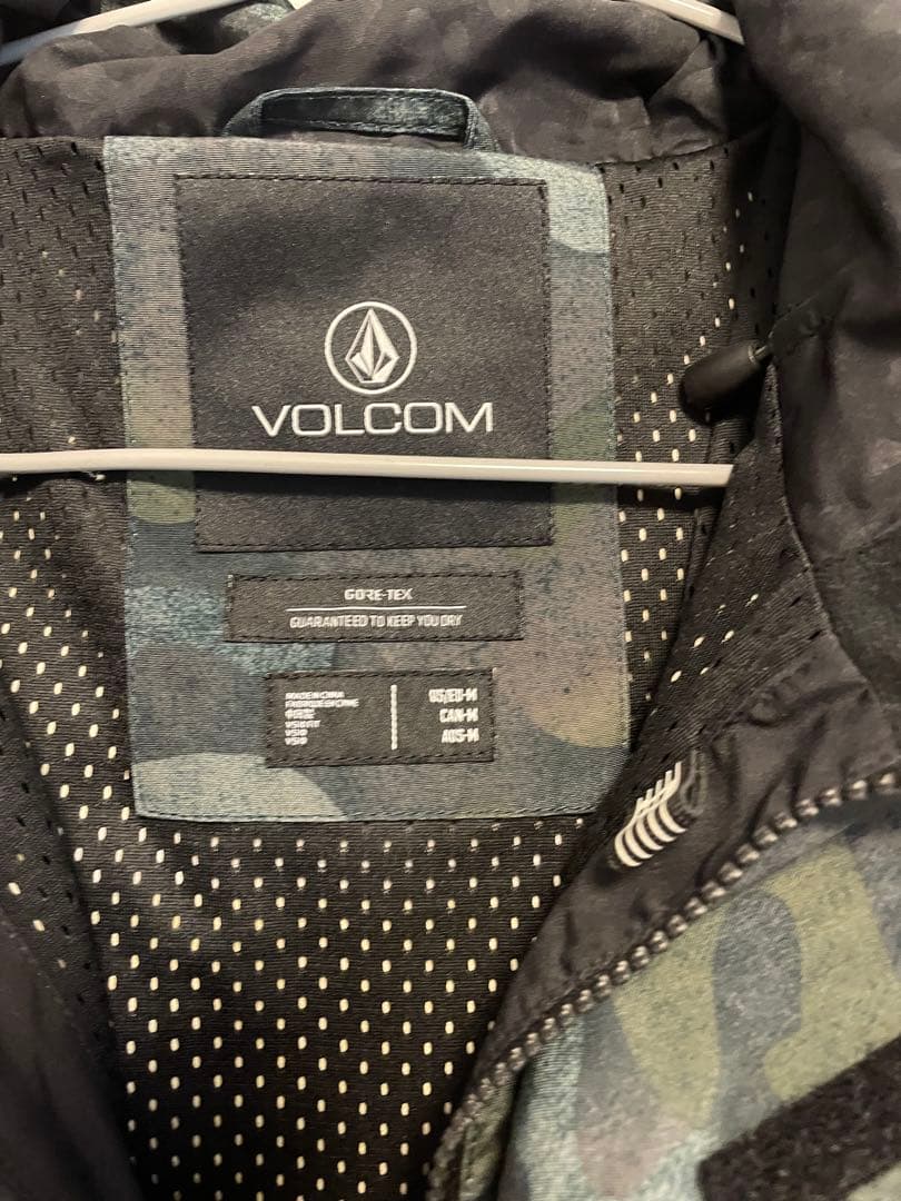 VOLCOM【ボルコム】GORE-TEXウエア　カモフラ