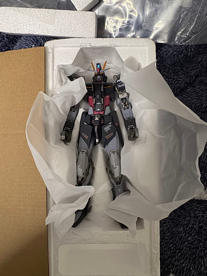 メタルビルド　ストライクノワールガンダム