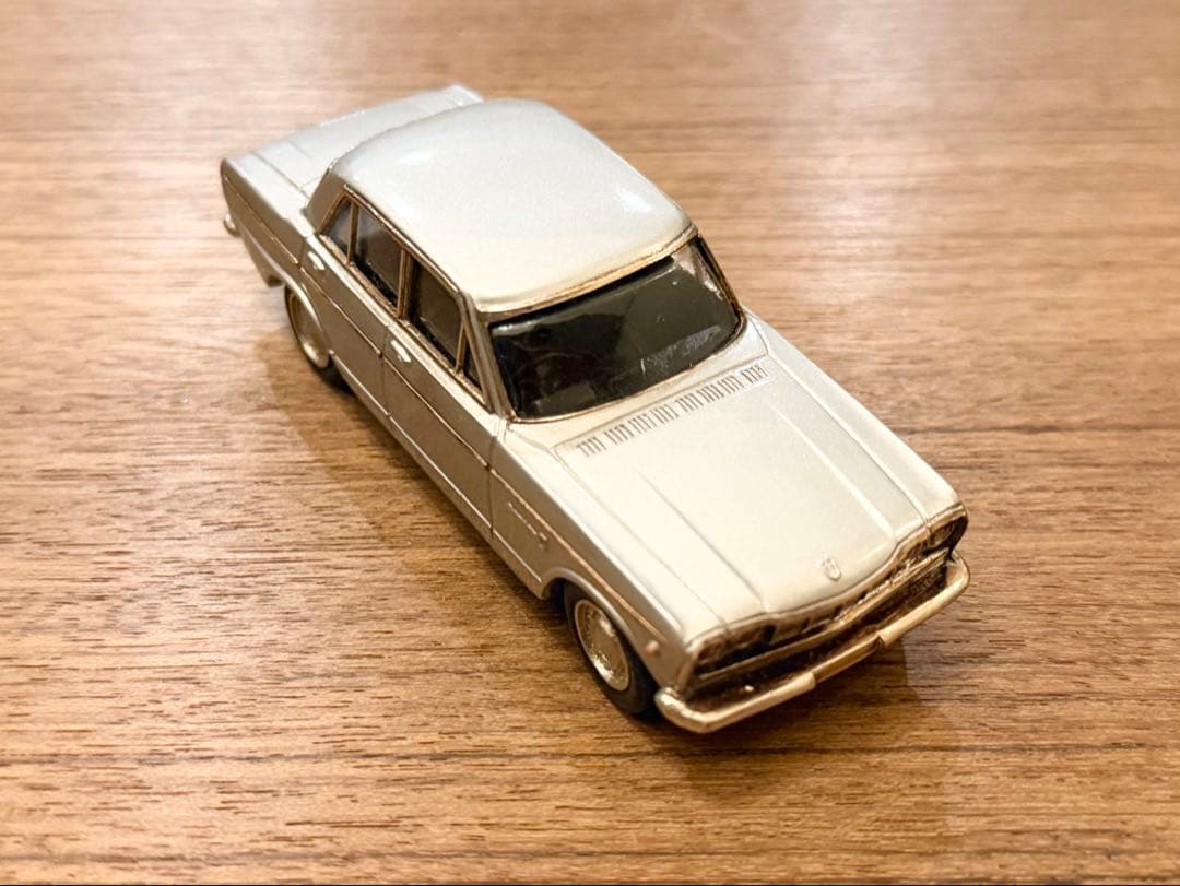 中古品 1/43 アドバンスピリット プリンス スカイライン 2000 シルバー