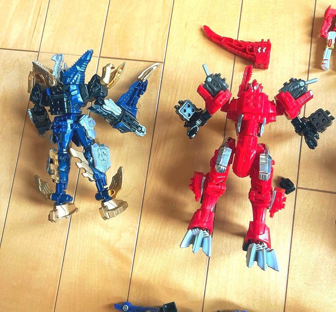 騎士竜戦隊リュウソウジャー＆トバスピノ＆プテライデンオー　ミニプラ（塗装あり）