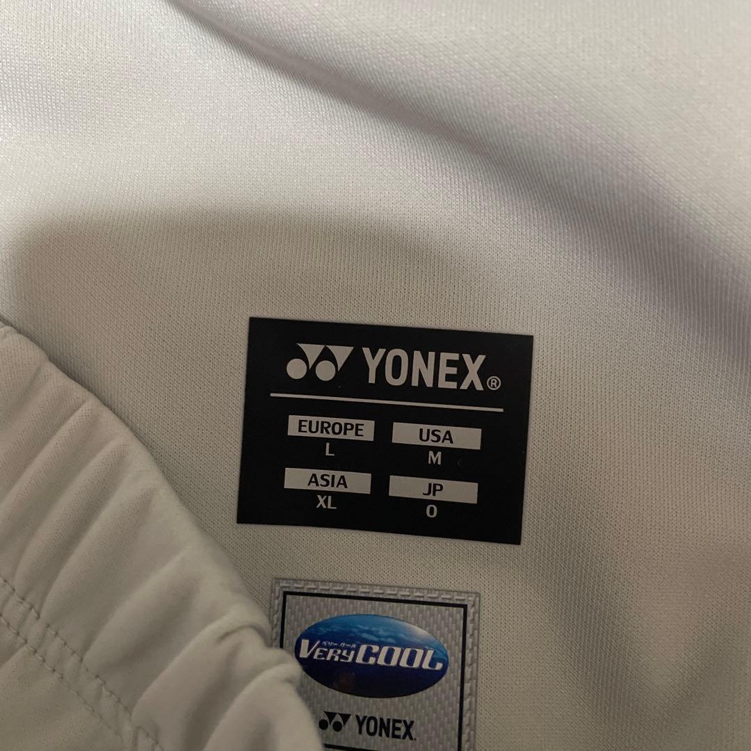 YONEX ハーフパンツ ホワイト グラデーション（新品）