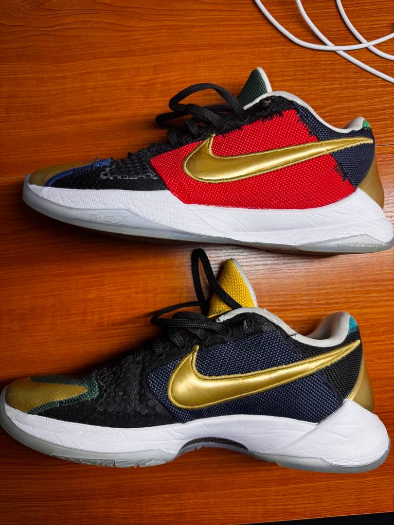 Nike Kobe 5 Protro UNDEFEATED マルチカラー