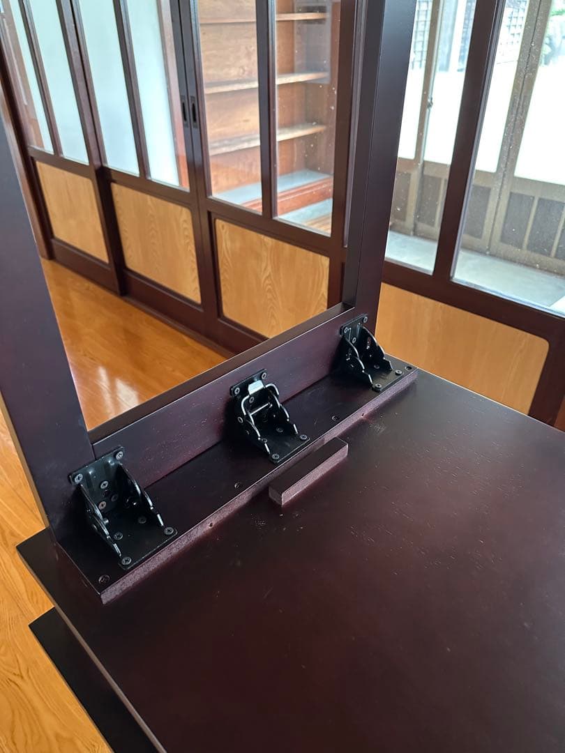 ダークブラウン木製デスク 約75cm x 50cm