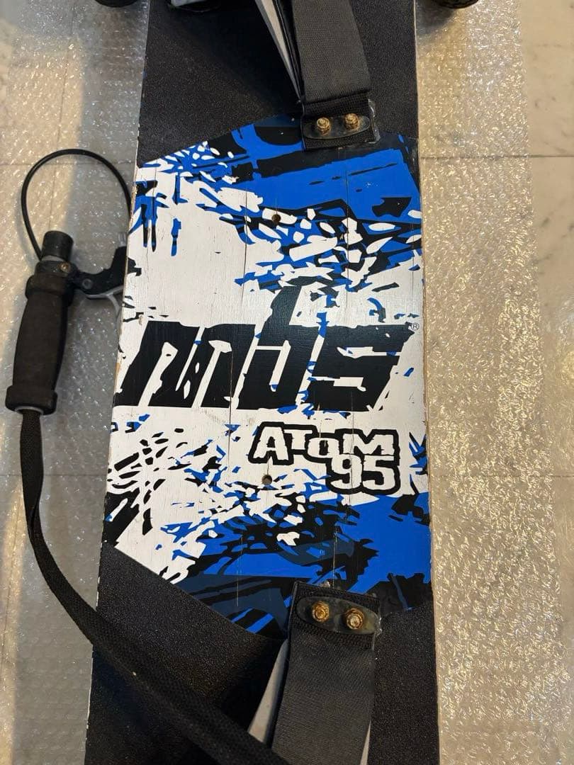 マウンテンボード　mbs ATOM95（タイヤ１つジャンク）ブレーキ付き