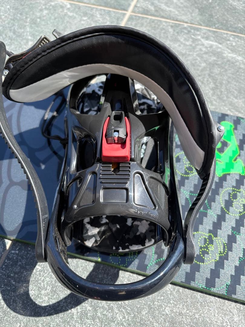 K2 スノーボード カーボンファイバー仕上げ