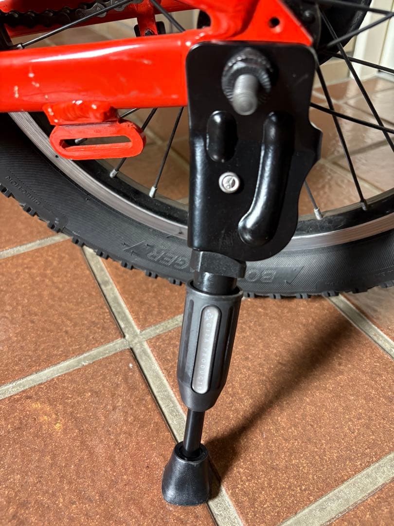 TREK トレック 16インチ 送料込み 全て純正品　補助輪&スタンド付き♪