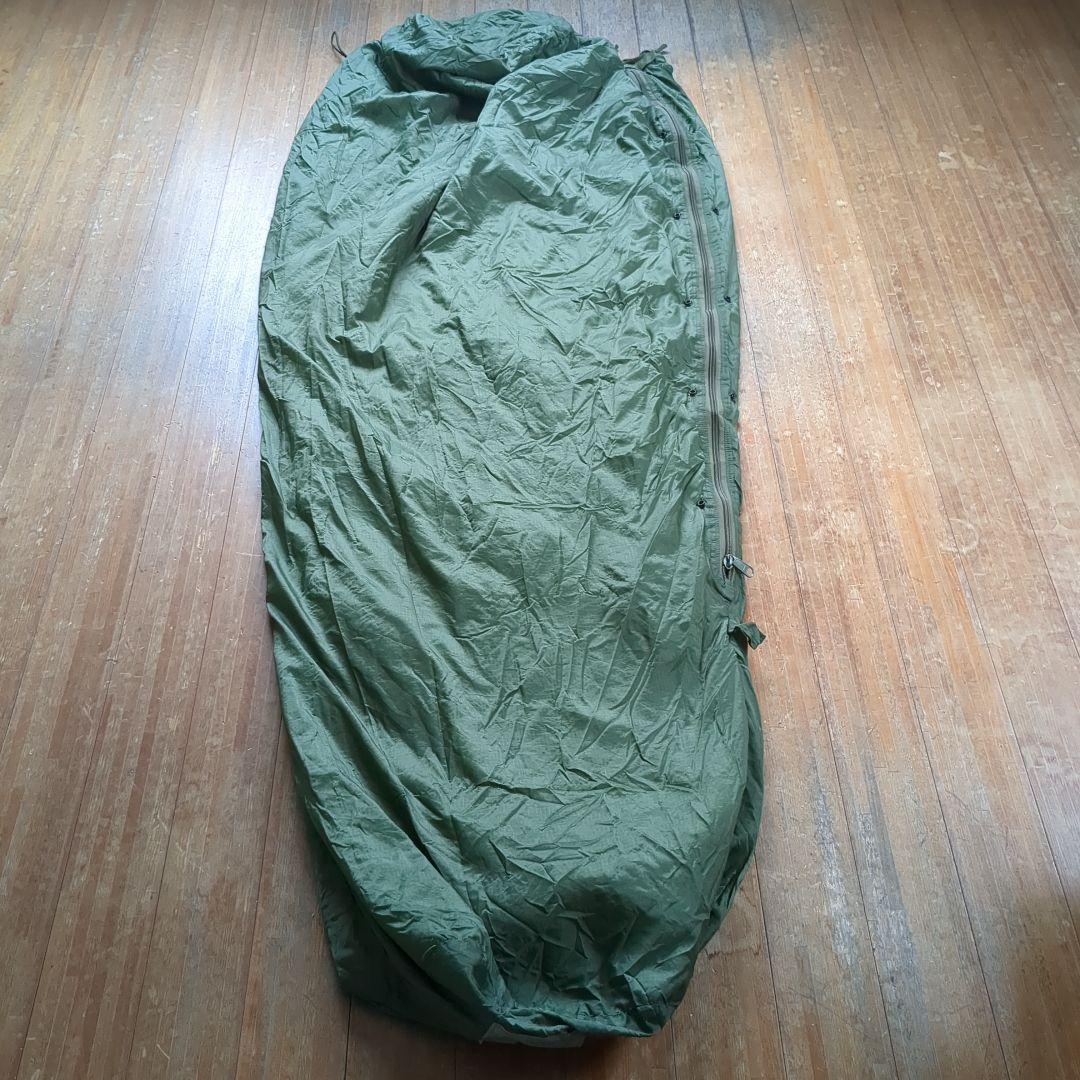 米軍実物　シュラフ　スリーピングバッグ　ゴアテックスカバー　収納袋　4点　②