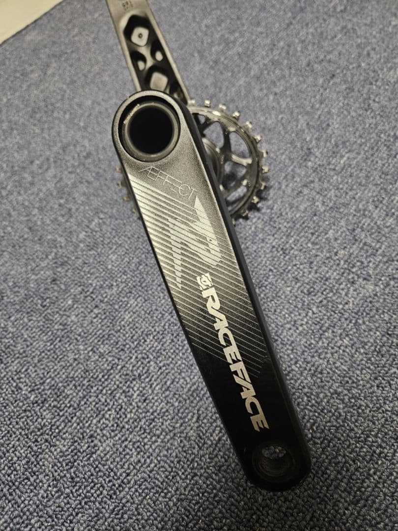 Raceface AEEFECT R クランクセット
