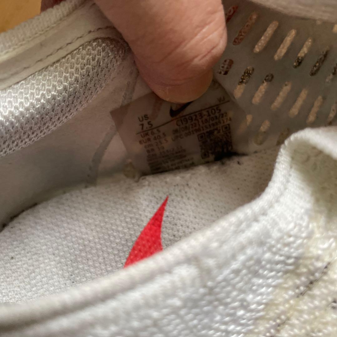 Nike テンポネクスト％ ランニングシューズ ホワイト/ピンク