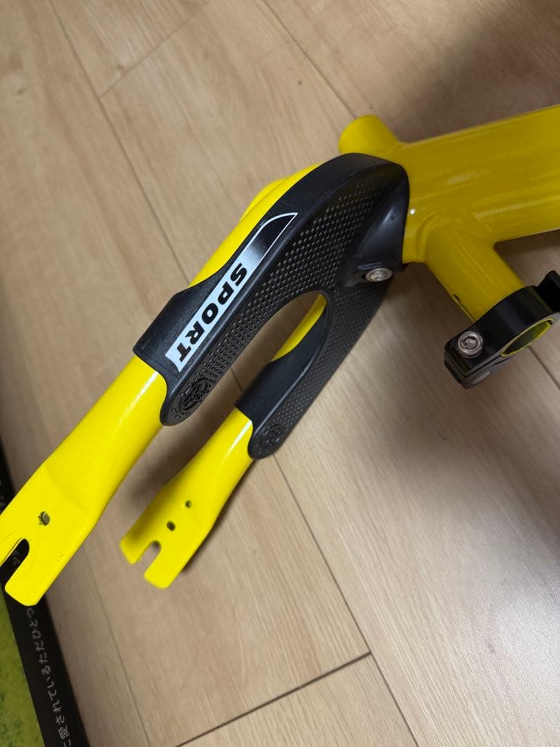 STRIDER ストライダー　ほぼ新品　イエロー