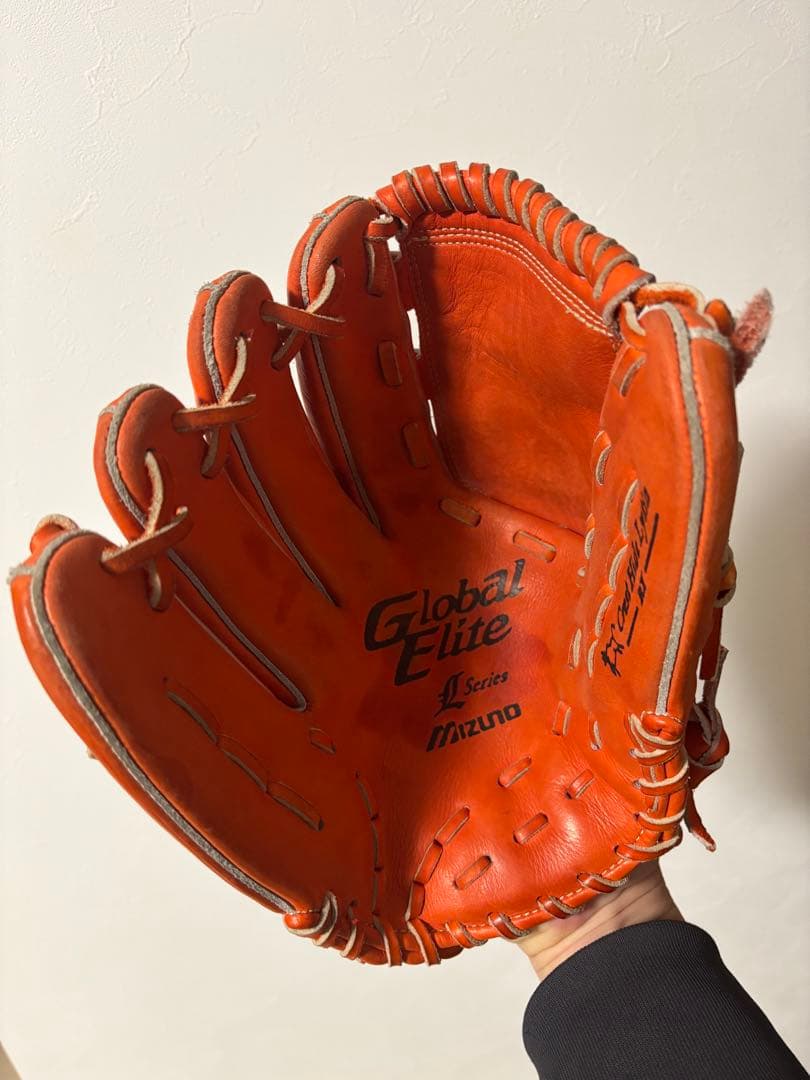 左利き用Mizuno Global Elite グローブ オレンジ
