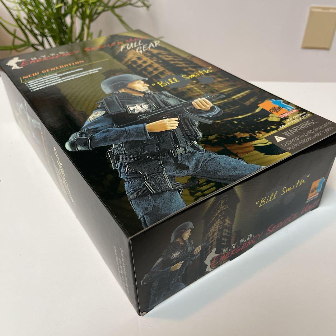 ドラゴン社 N.Y.P.D EMERGENCY SERVICE UNIT 1/6