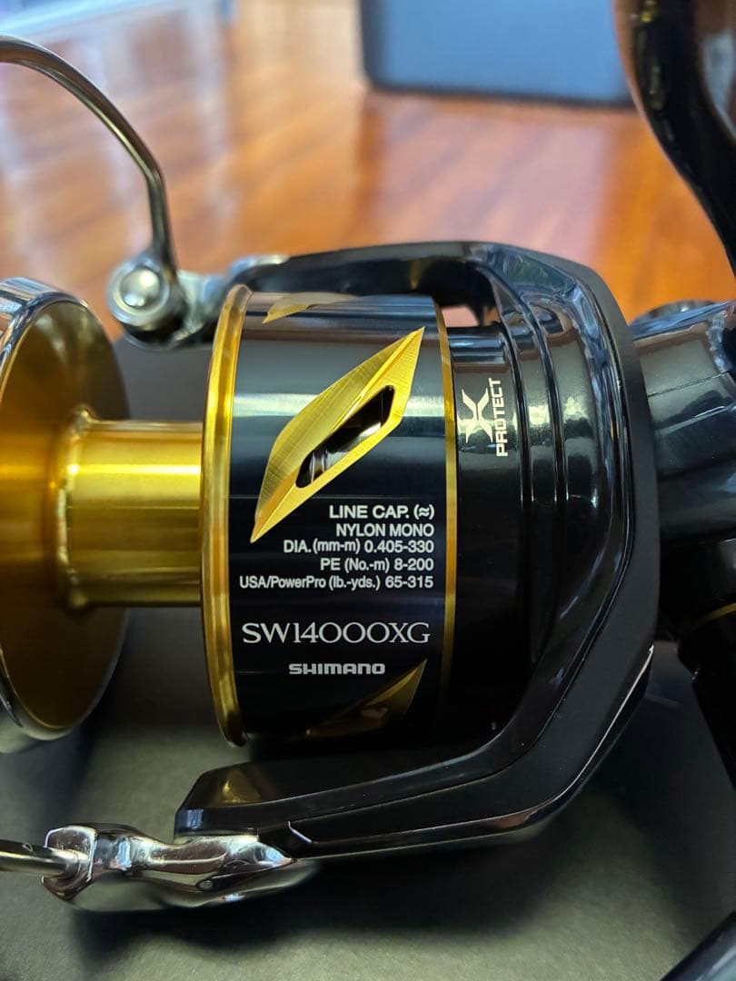 新品未使用　STELLA SW14000XG スピニングリール　シマノ