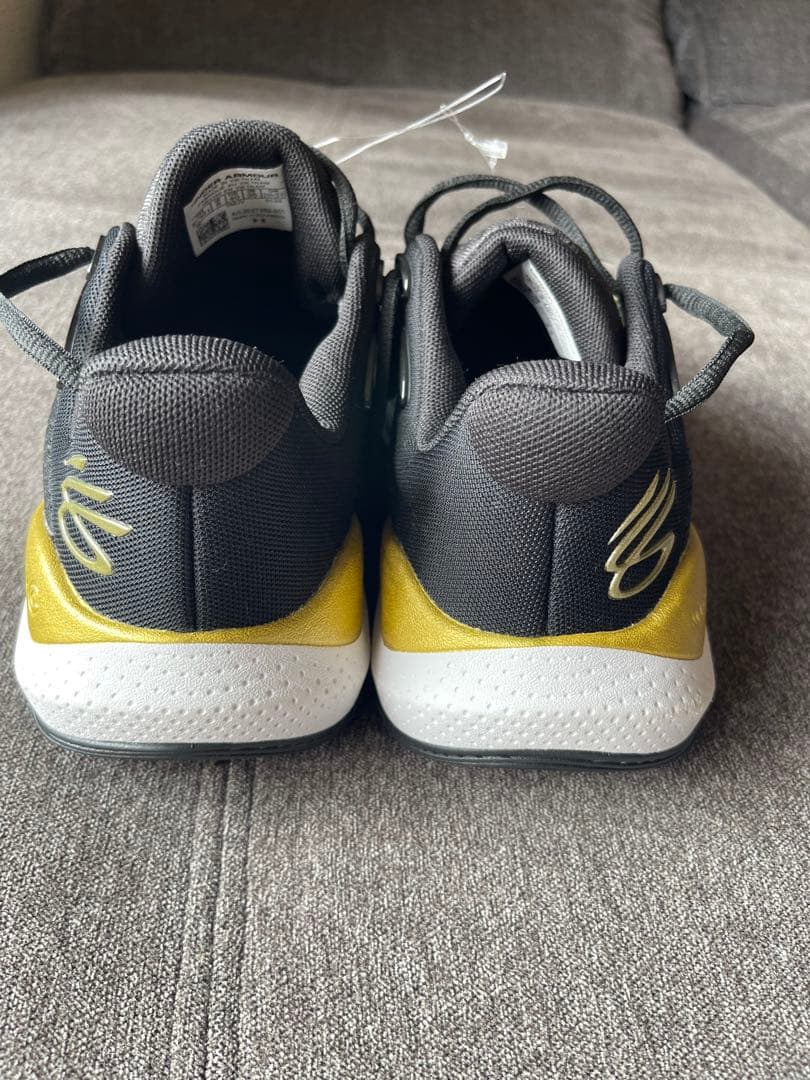 UNDER ARMOUR CURRY SPLASH 24AP ユニセックス大人