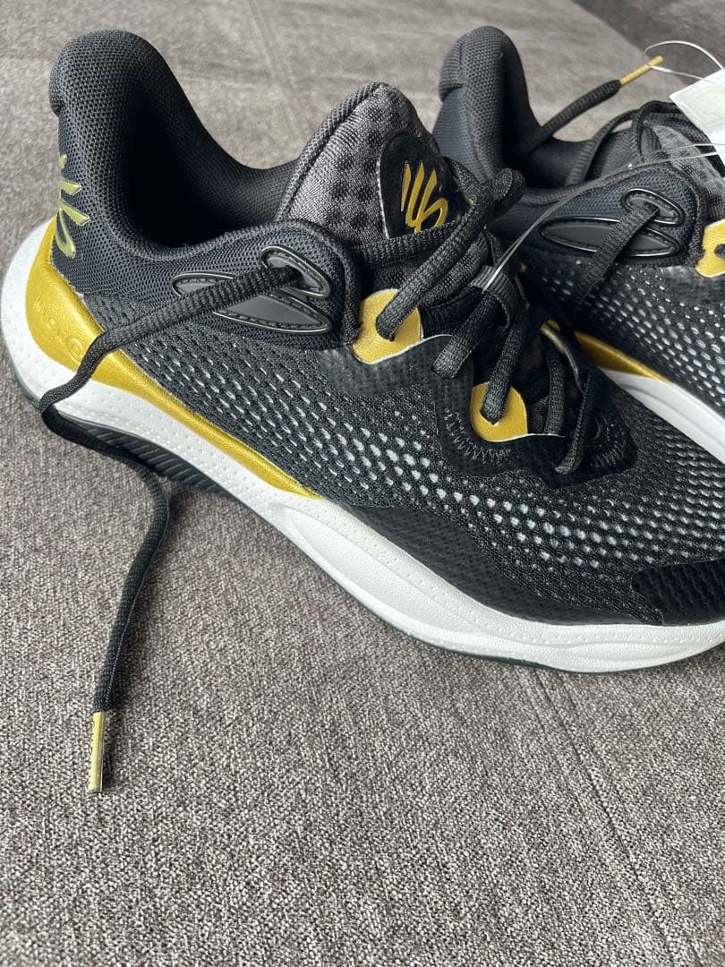 UNDER ARMOUR CURRY SPLASH 24AP ユニセックス大人