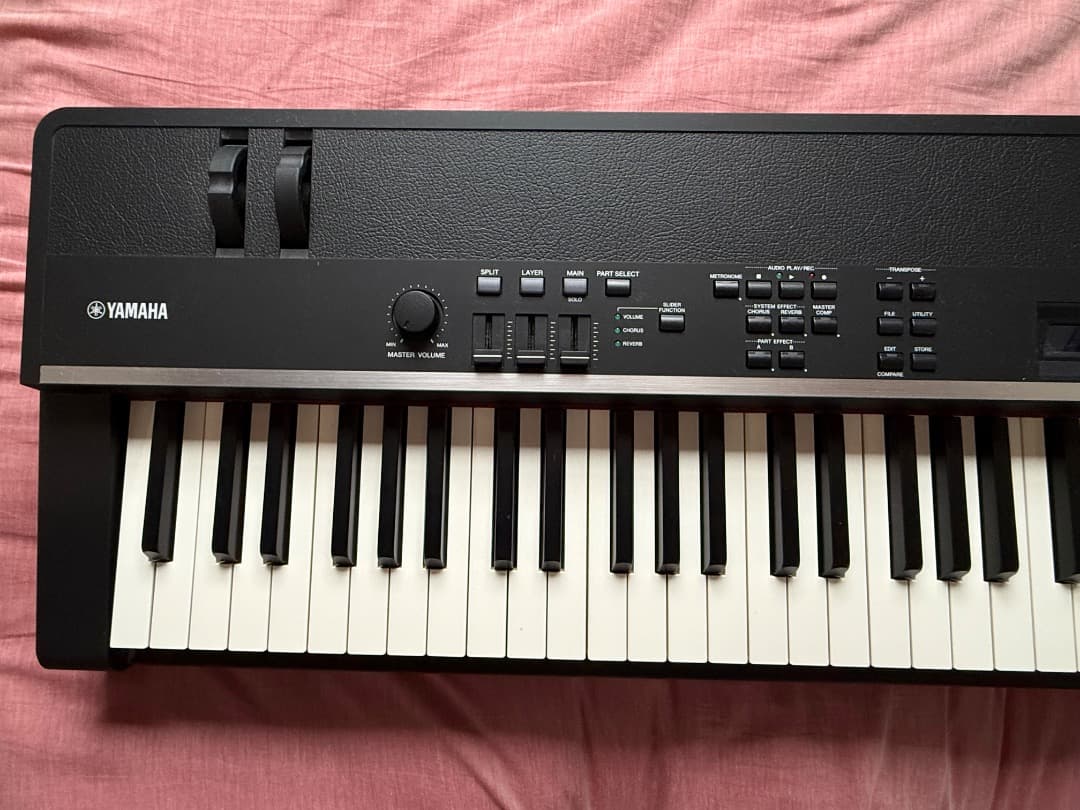 鍵盤楽器 YAMAHA CP4