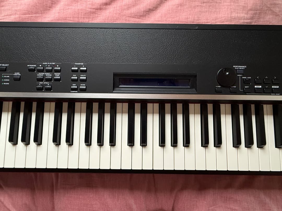 鍵盤楽器 YAMAHA CP4
