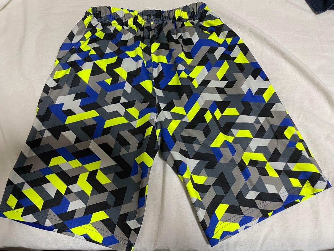 YONEX ハーフパンツ L 総柄