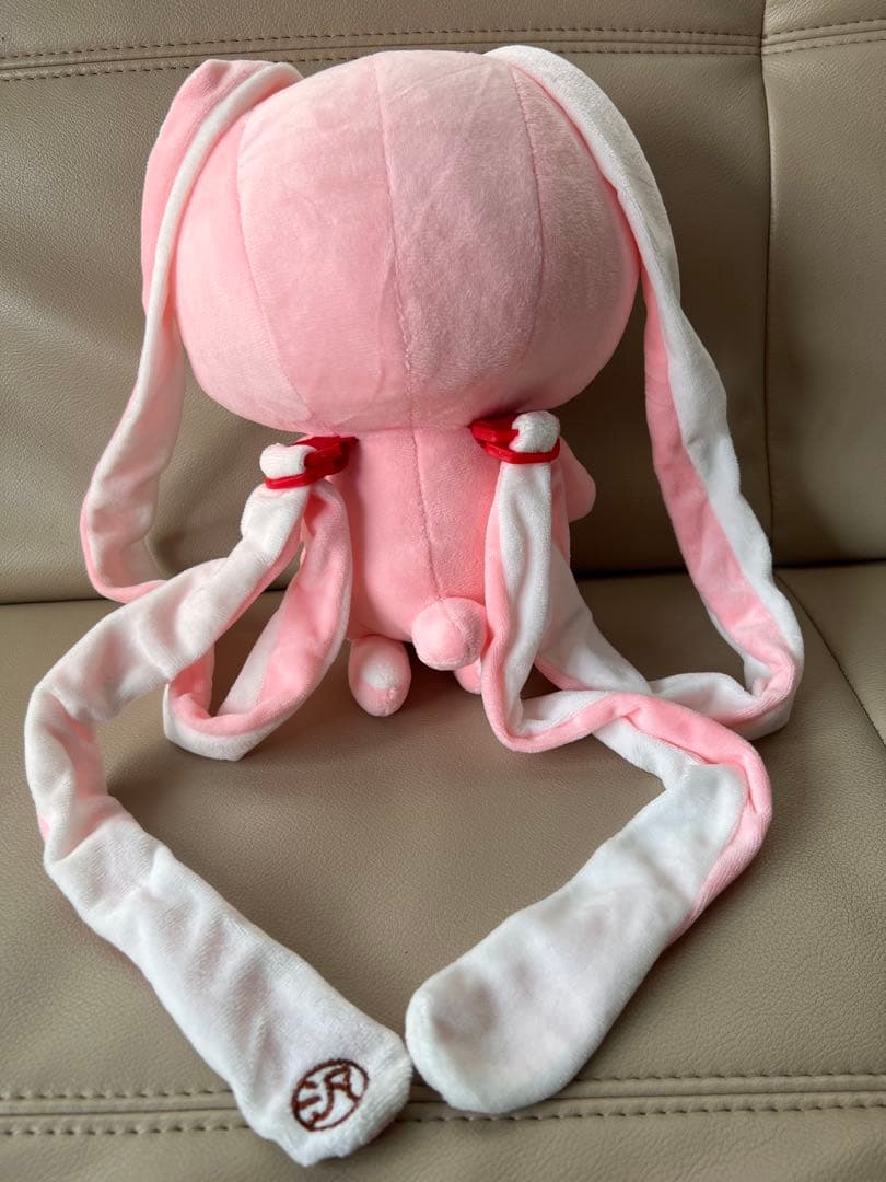 週末値下げ中　汎用うさぎ　ぬいぐるみリュック　チャック　いたずらぐまのグルーミー