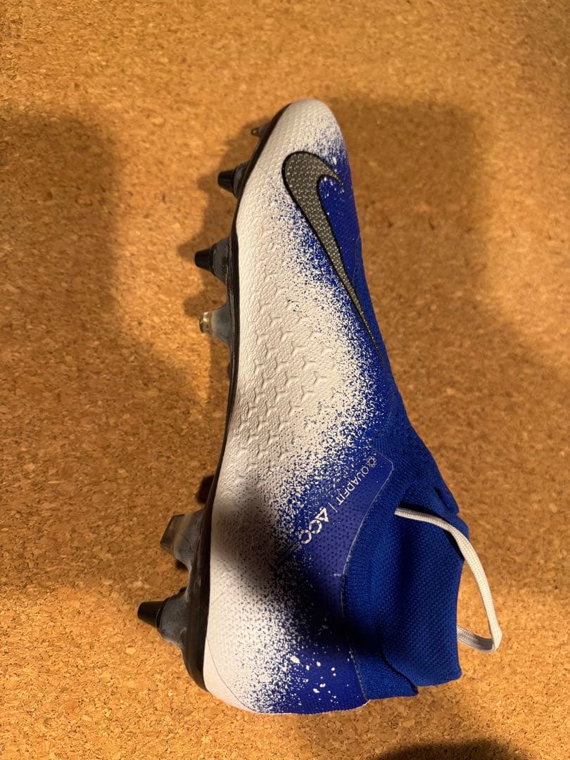 Nike Phantom Vision アンチクロッグ