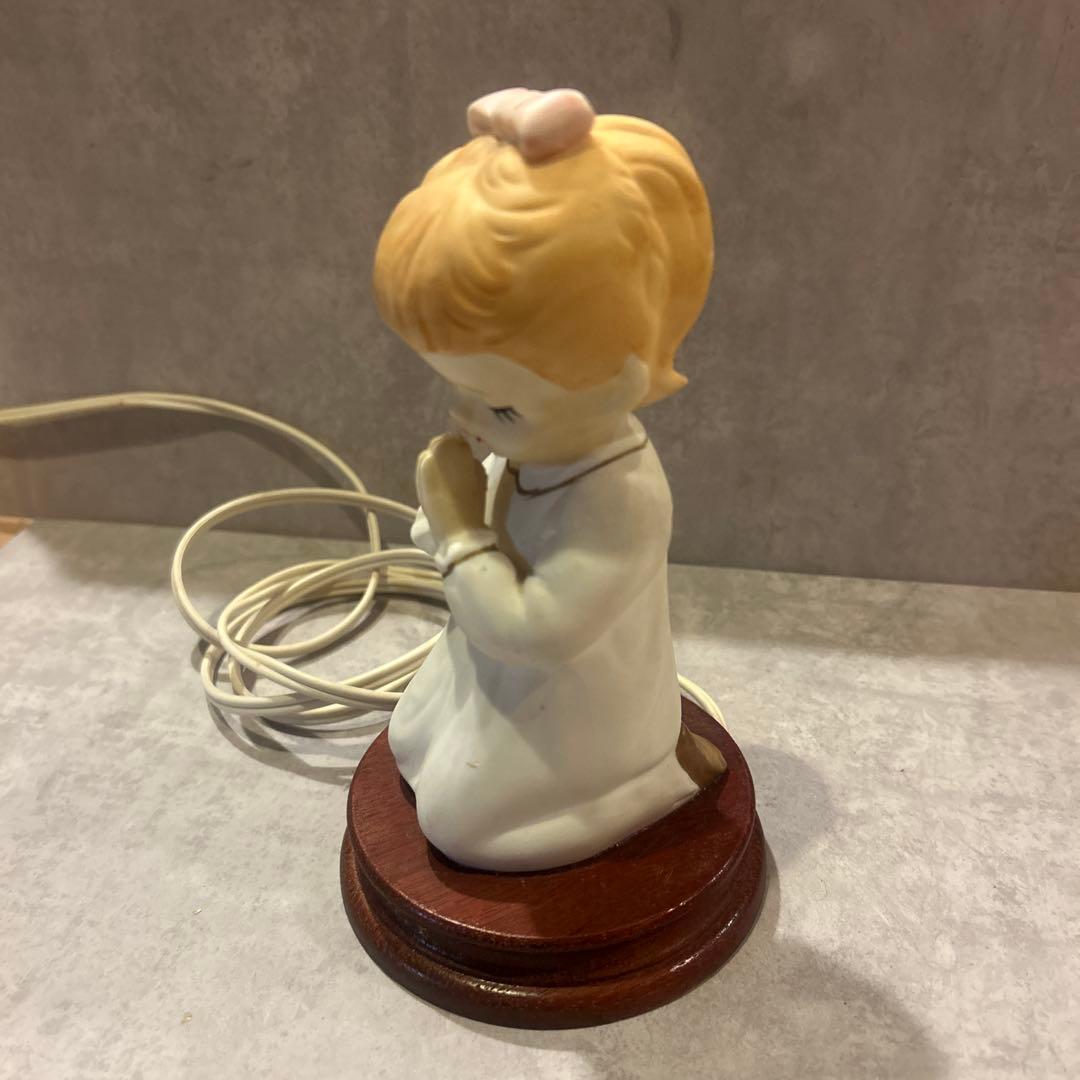 陶器製ナイトランプ　祈り　キリスト　祈る少女