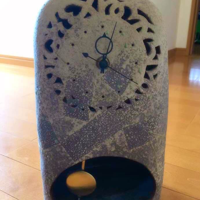 《作家作品》置き時計 岩石風