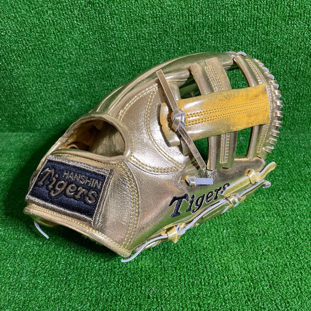 【限定モデル】 阪神タイガース 2003年優勝記念 内野手用 ゴールド