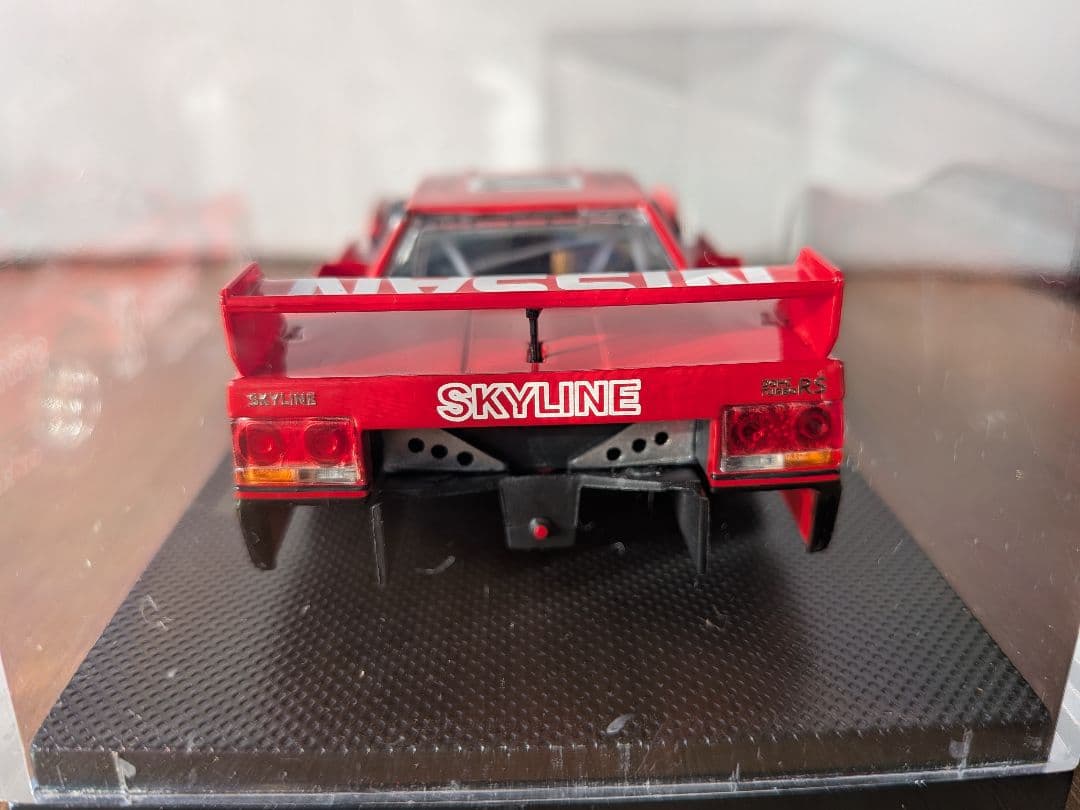 「日産 スカイライン ターボ C（No.10）」の1/43スケールミニカーです。