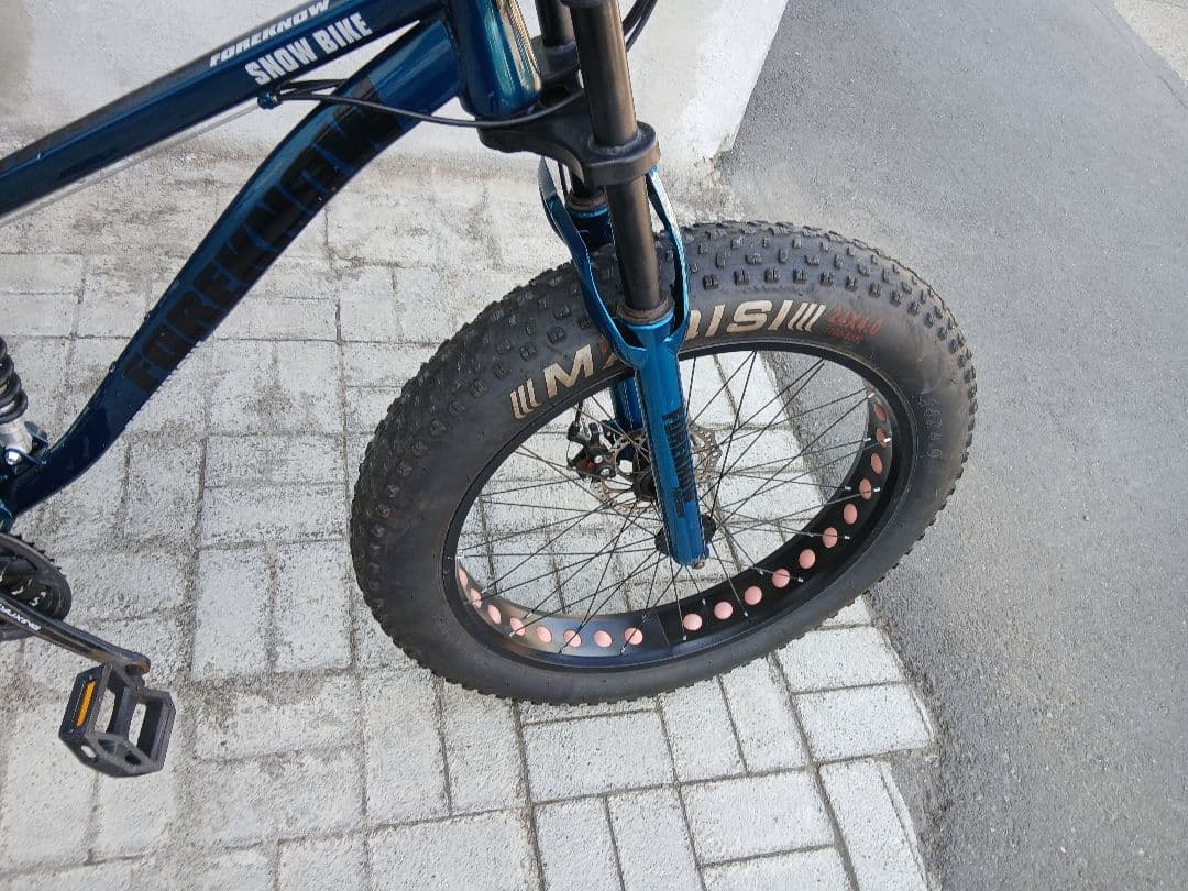 24x4,0インチホイール自転車