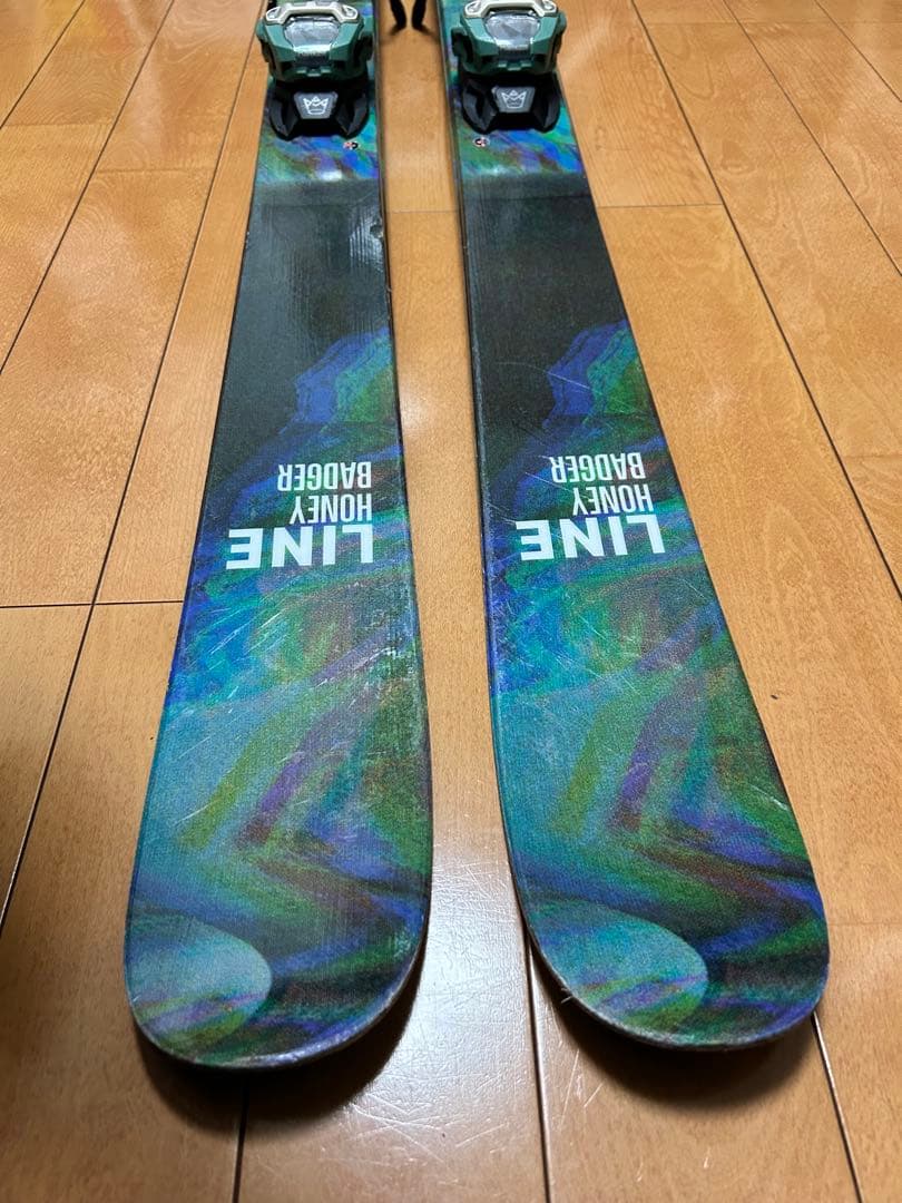LINE HONEY BADGER 23 24モデル