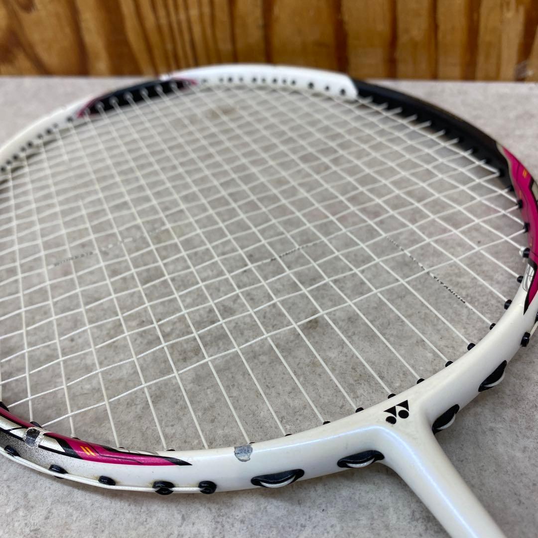 バドミントンラケット YONEX ボルトリックアイフォース