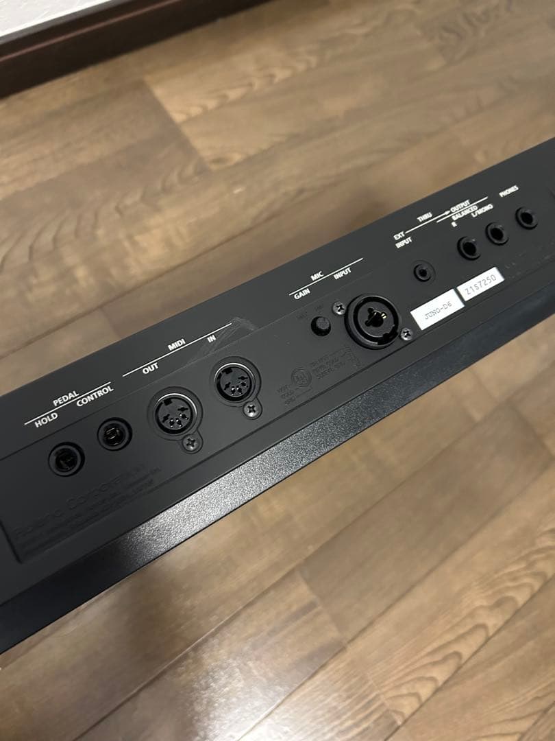 Roland juno-d6 61鍵盤