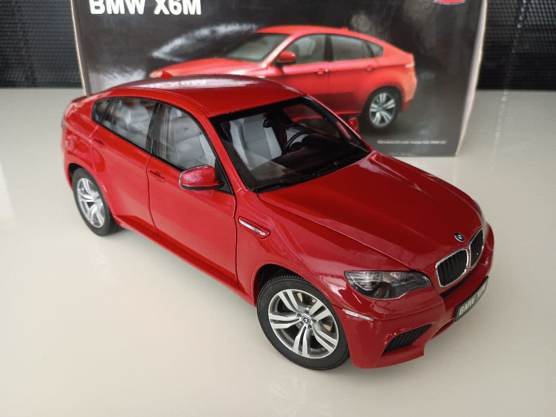 京商 kyosho  X6M E71M 2009 1/18