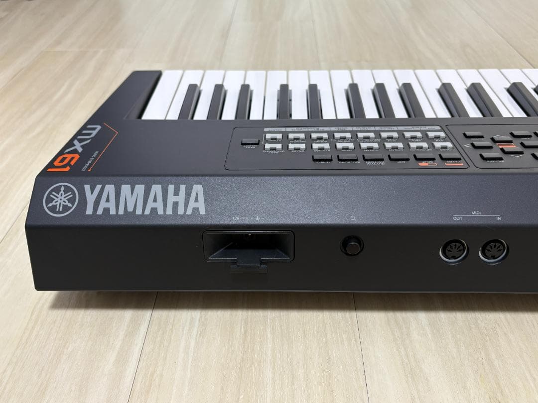 Yamaha MX61 シンセサイザー 61鍵