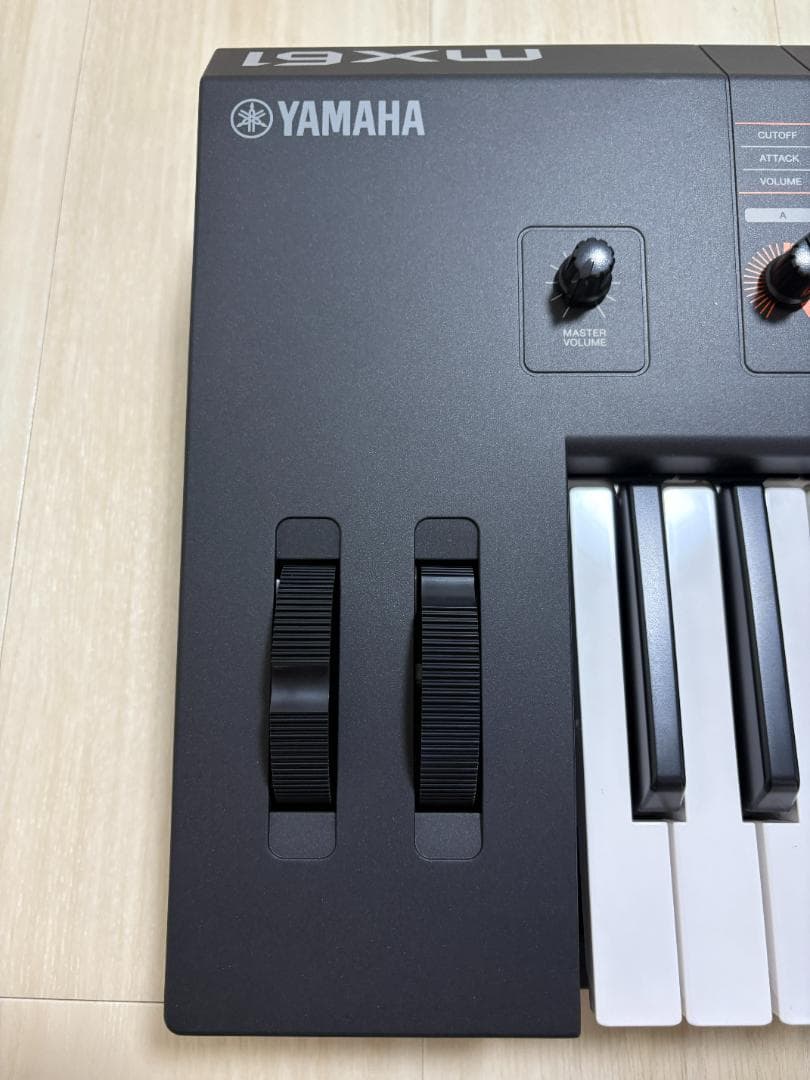 Yamaha MX61 シンセサイザー 61鍵