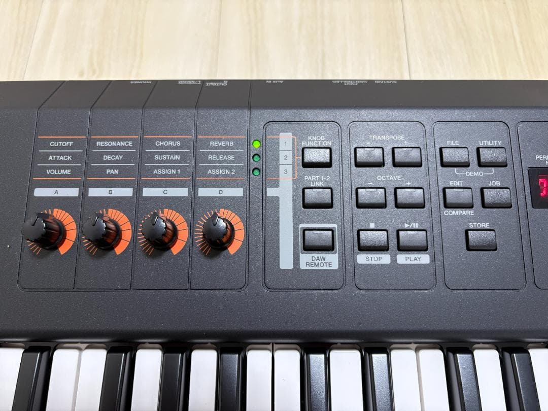 Yamaha MX61 シンセサイザー 61鍵