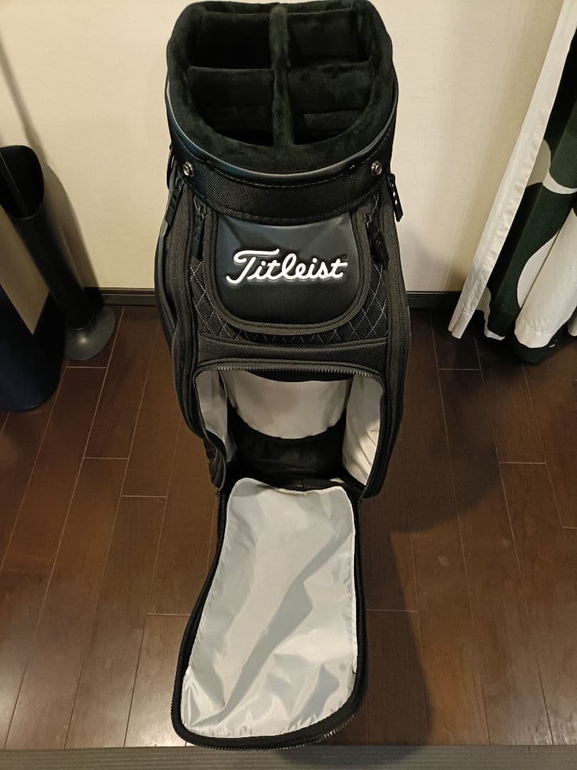 【最終値下げ】Titleist キャディバッグ 黒