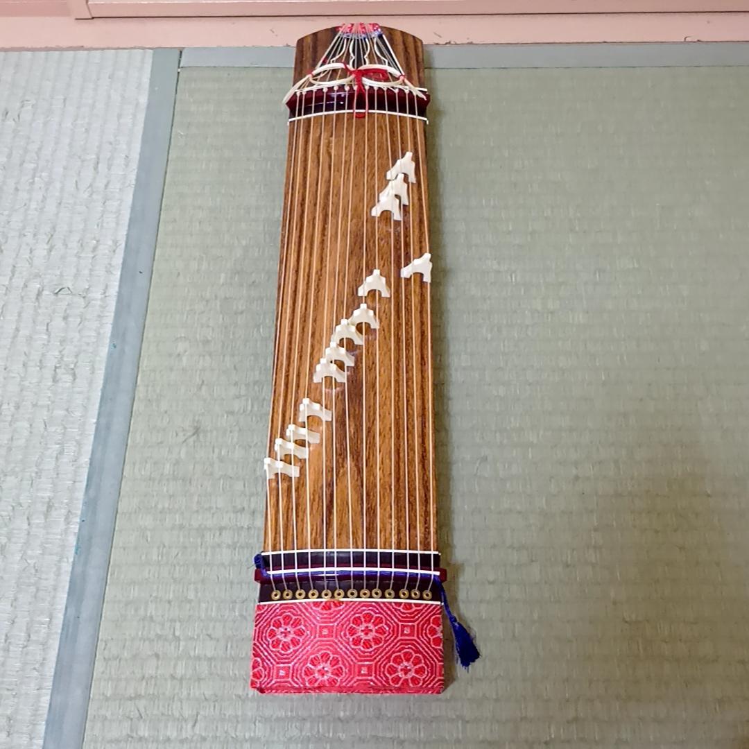 【週末特価】短箏 短琴 ミニ琴 二尺琴 13弦 和楽器 弦楽器 琴柱　60cm