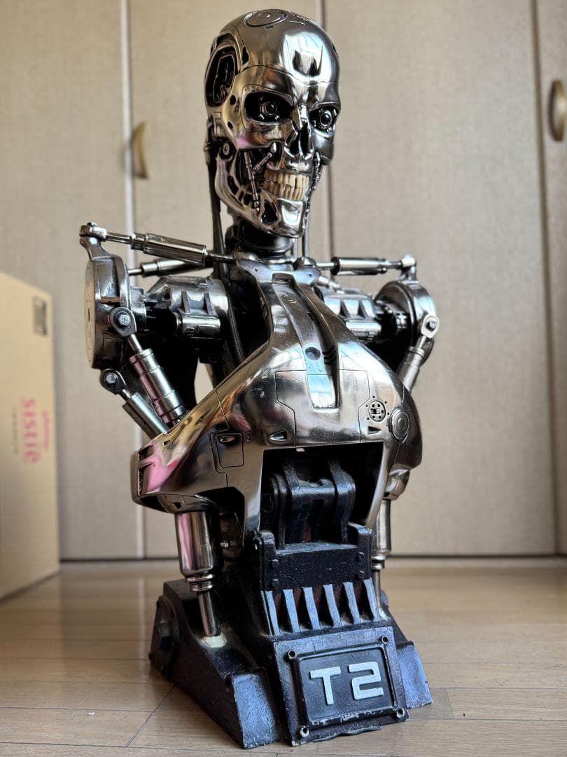 オカルィマ ターミネーター2 T-800 1/1スケール ライフサイズ バスト