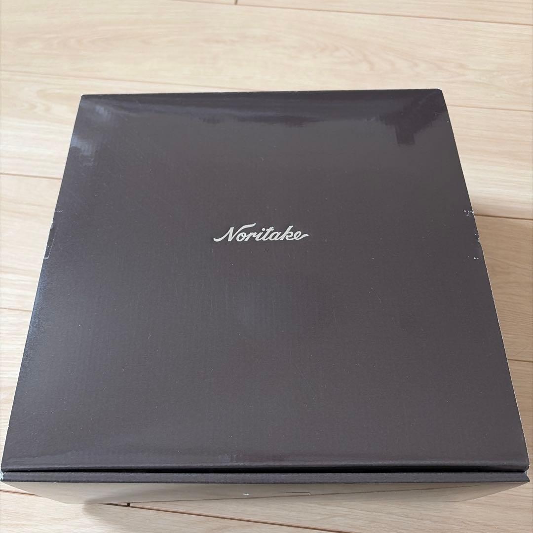 【新品】　Noritake プレートセット 4枚