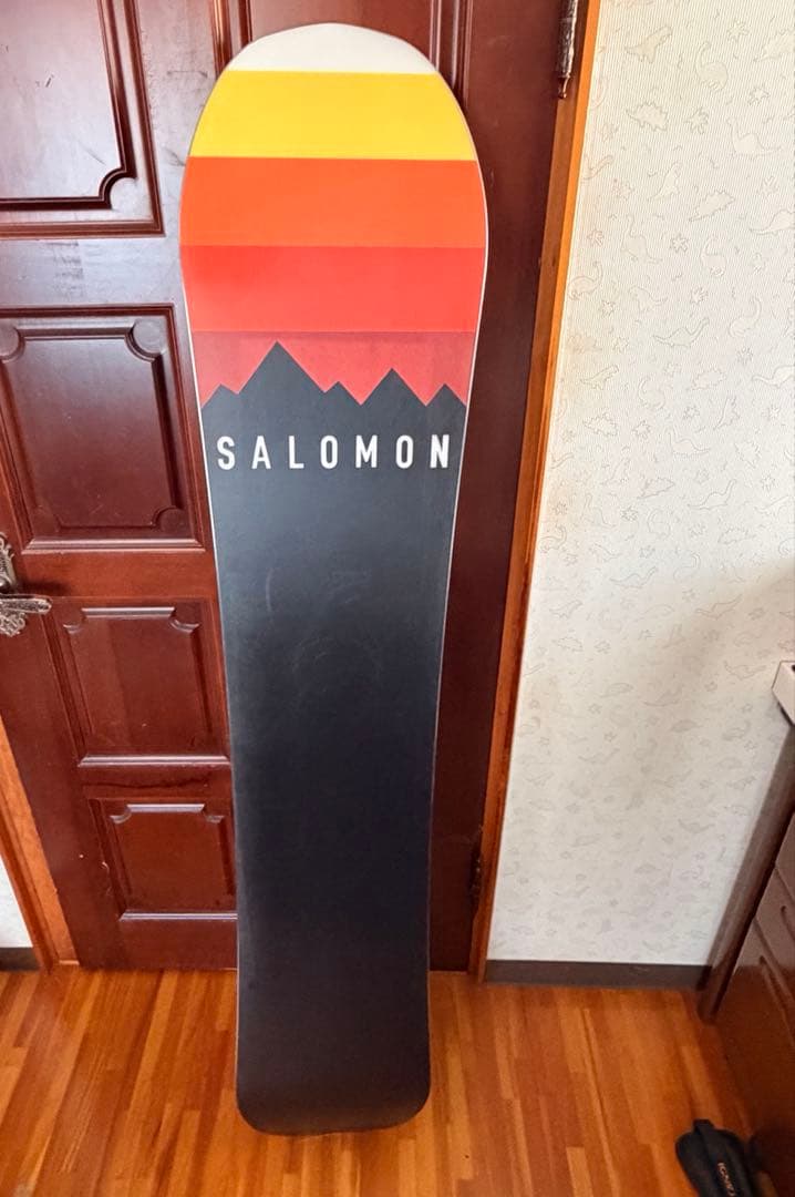 ✨超お買い得✨　 サロモン　スーパーエイト　157cm スノーボード板