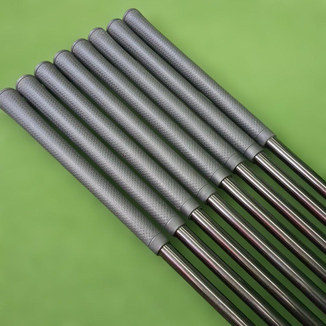 中古美品 GRAPHITEDESIGN RAUNE 5-PW.AW.SW 8本
