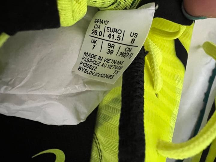 ほぼ新品！！asicsウィンドスプリント2