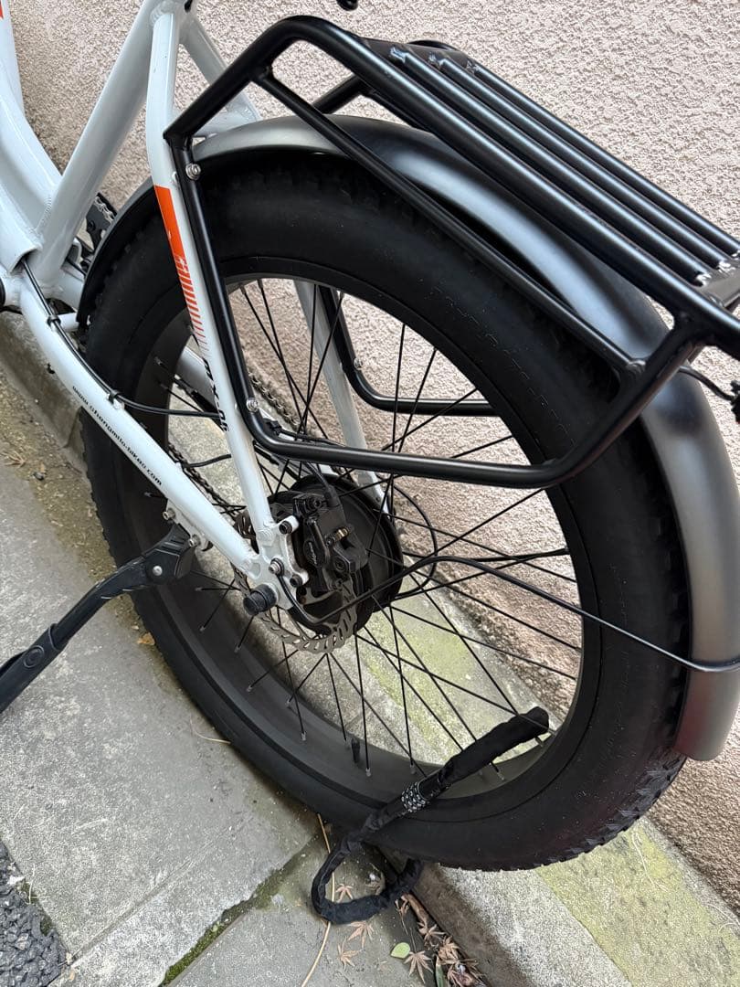 電動アシスト自転車 ホワイト ファットバイク