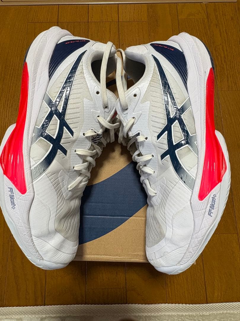 ASICS スカイエリート　SKY ELITE FF3 サイズ: 27.5cm