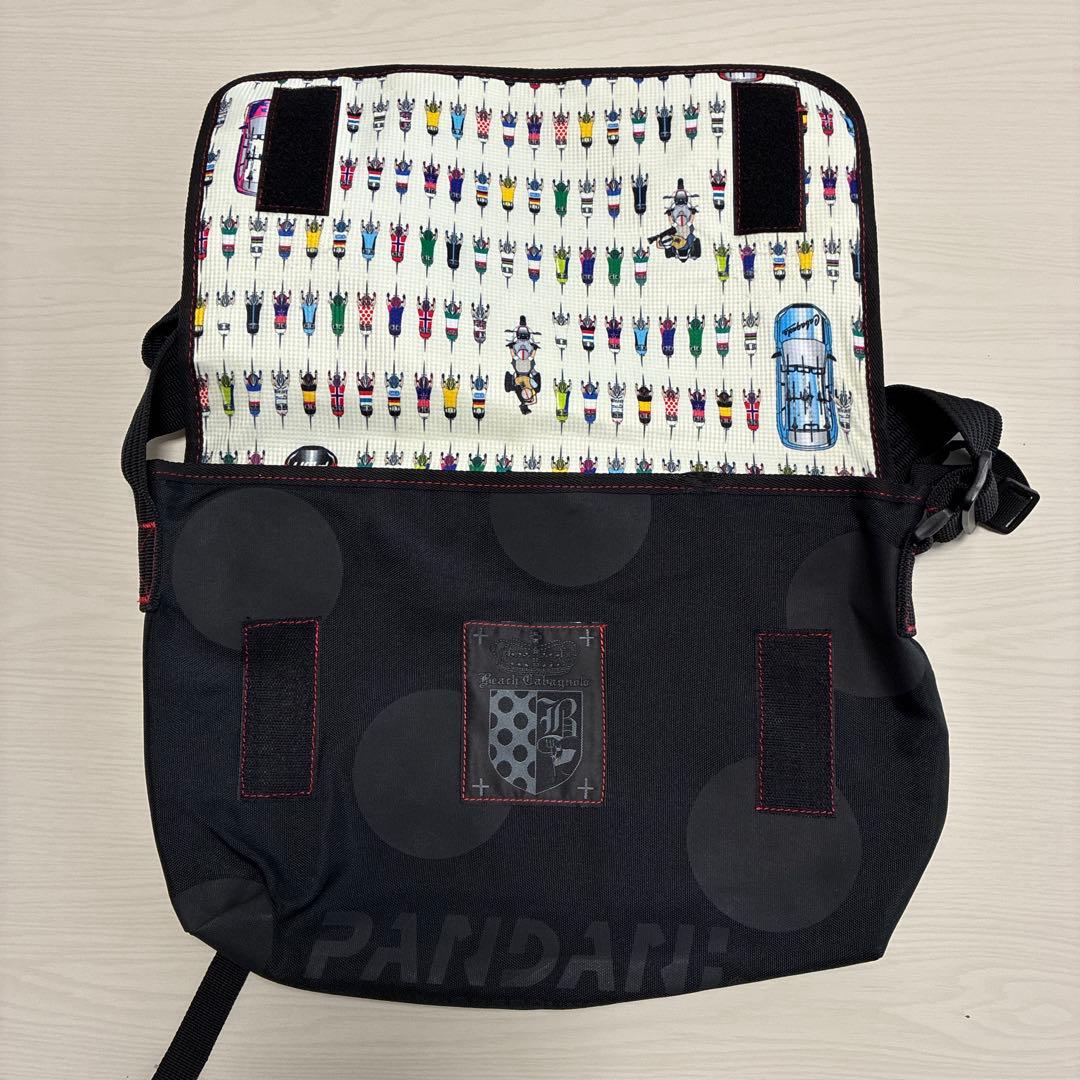 Pandani パンダーニ メッセンジャーバッグ 黒水玉 サコッシュ