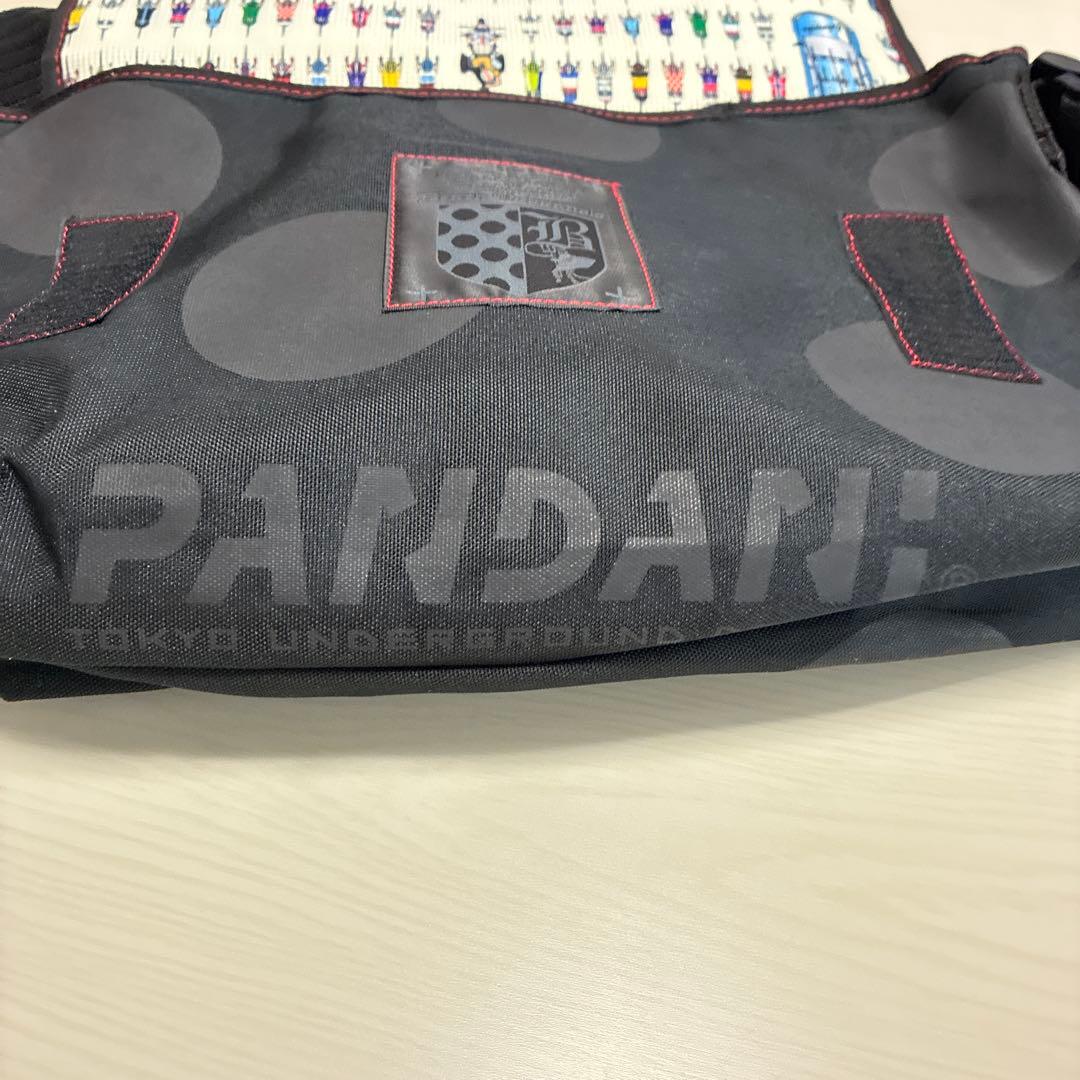 Pandani パンダーニ メッセンジャーバッグ 黒水玉 サコッシュ